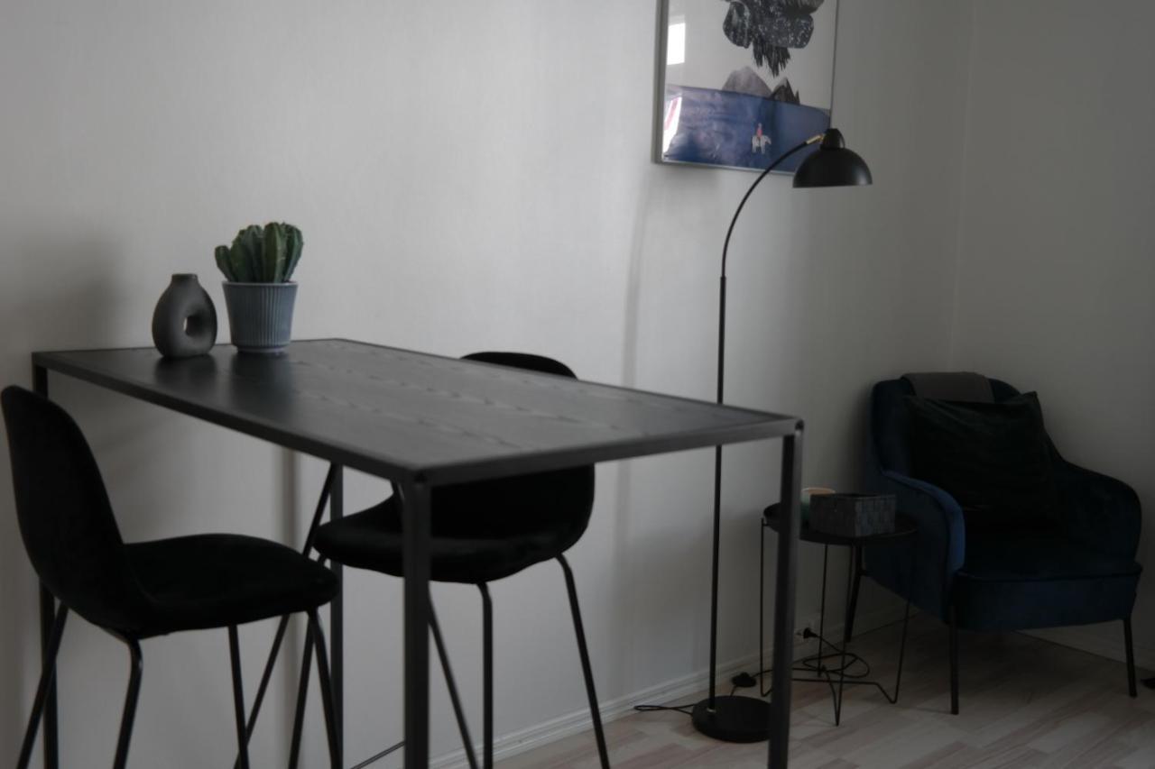 Modern Equipped Studio In Vibrant Kallio, Near Transit & Dining Spots Helsinki Ngoại thất bức ảnh